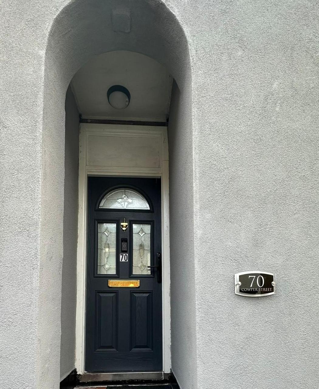 Luton Town House Near Airport Apartment Exterior photo
